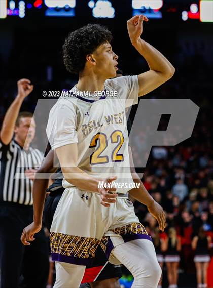 Thumbnail 1 in Bellevue West vs. Omaha Westside (NSAA Class A Semifinal) photogallery.