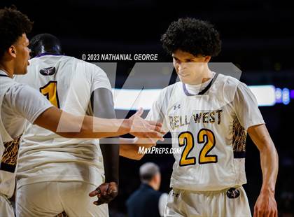 Thumbnail 1 in Bellevue West vs. Omaha Westside (NSAA Class A Semifinal) photogallery.