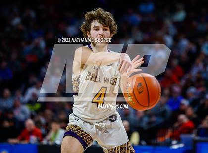 Thumbnail 1 in Bellevue West vs. Omaha Westside (NSAA Class A Semifinal) photogallery.