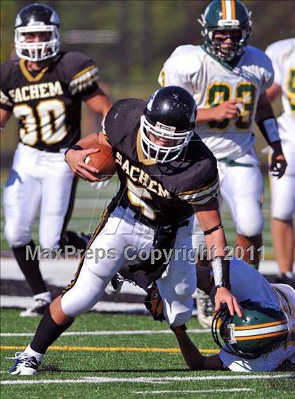 Thumbnail 3 in Lindenhurst @ Sachem North photogallery.
