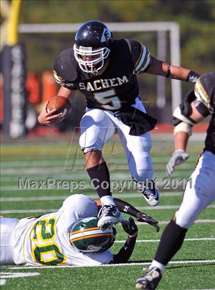 Thumbnail 1 in Lindenhurst @ Sachem North photogallery.