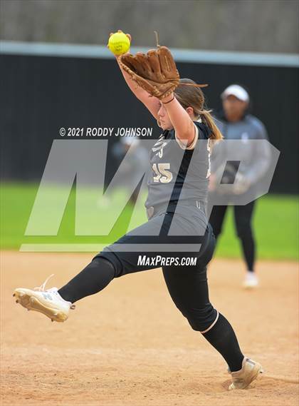 Thumbnail 1 in Leesville vs Florien photogallery.
