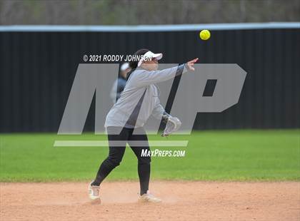 Thumbnail 2 in Leesville vs Florien photogallery.
