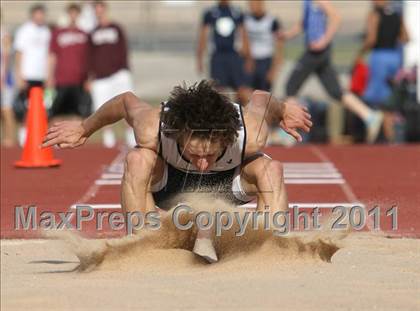 Thumbnail 2 in Texas Region II 16-5A District Meet photogallery.