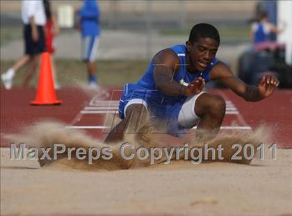 Thumbnail 2 in Texas Region II 16-5A District Meet photogallery.