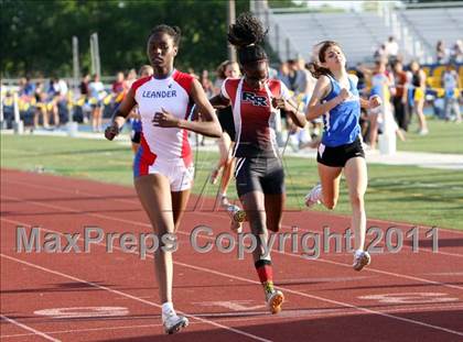Thumbnail 3 in Texas Region II 16-5A District Meet photogallery.