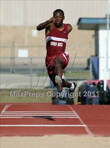 Thumbnail 2 in Texas Region II 16-5A District Meet photogallery.