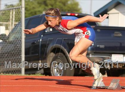 Thumbnail 2 in Texas Region II 16-5A District Meet photogallery.