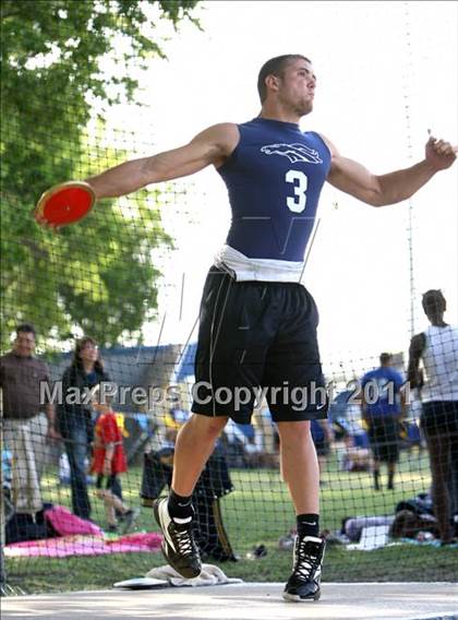 Thumbnail 3 in Texas Region II 16-5A District Meet photogallery.