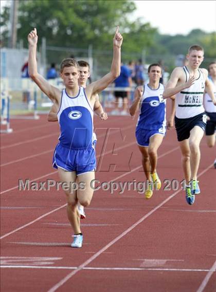 Thumbnail 2 in Texas Region II 16-5A District Meet photogallery.