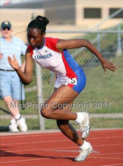 Thumbnail 2 in Texas Region II 16-5A District Meet photogallery.