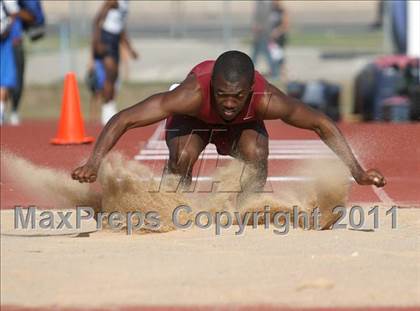 Thumbnail 1 in Texas Region II 16-5A District Meet photogallery.