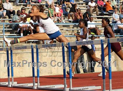 Thumbnail 2 in Texas Region II 16-5A District Meet photogallery.