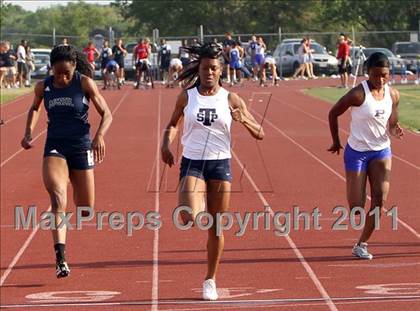 Thumbnail 1 in Texas Region II 16-5A District Meet photogallery.