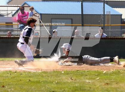 Thumbnail 3 in Alvord @ Perrin-Whitt photogallery.