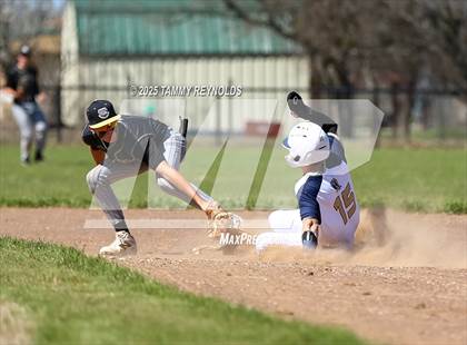 Thumbnail 3 in Alvord @ Perrin-Whitt photogallery.