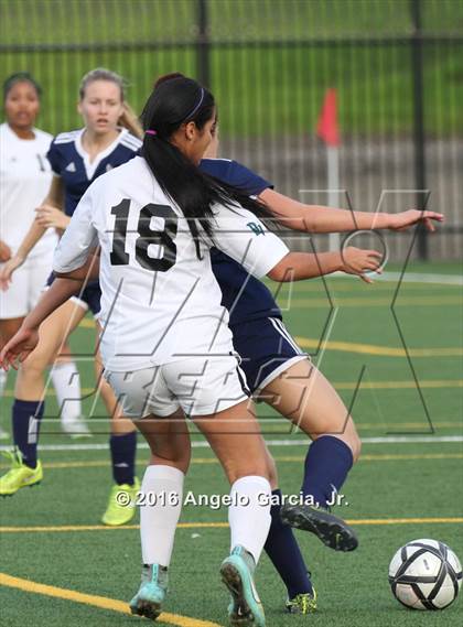 Thumbnail 3 in Freedom vs. Deer Valley photogallery.