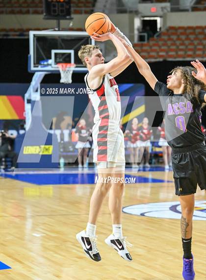Thumbnail 2 in Brophy College Prep vs. Mesa  (AIA 6A Final) photogallery.