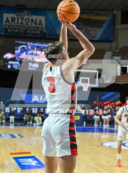 Thumbnail 2 in Brophy College Prep vs. Mesa  (AIA 6A Final) photogallery.
