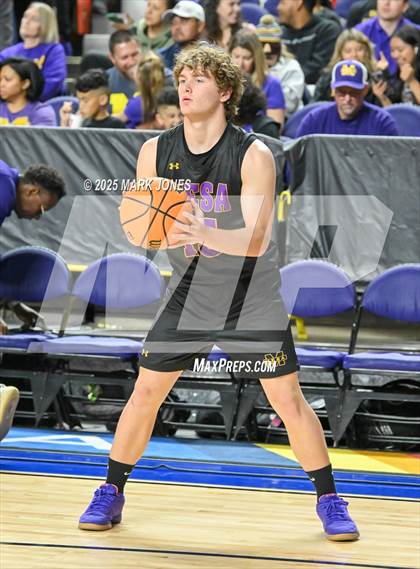 Thumbnail 2 in Brophy College Prep vs. Mesa  (AIA 6A Final) photogallery.