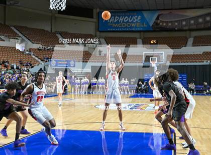 Thumbnail 3 in Brophy College Prep vs. Mesa  (AIA 6A Final) photogallery.