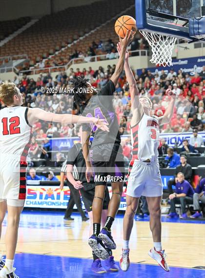 Thumbnail 3 in Brophy College Prep vs. Mesa  (AIA 6A Final) photogallery.