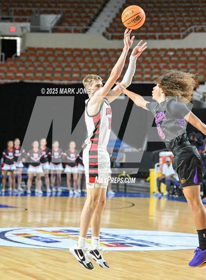 Thumbnail 3 in Brophy College Prep vs. Mesa  (AIA 6A Final) photogallery.