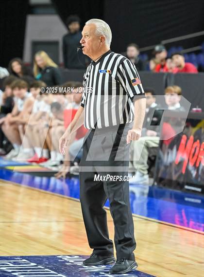 Thumbnail 2 in Brophy College Prep vs. Mesa  (AIA 6A Final) photogallery.