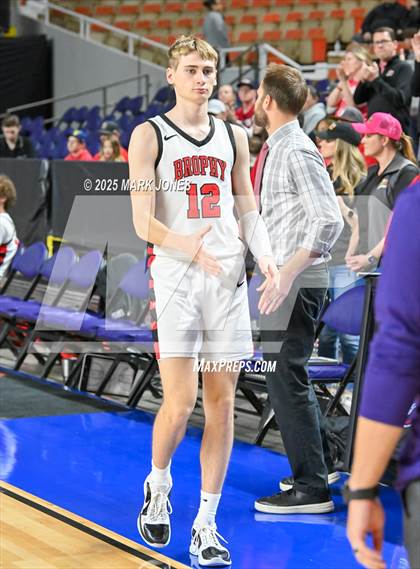 Thumbnail 3 in Brophy College Prep vs. Mesa  (AIA 6A Final) photogallery.