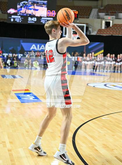 Thumbnail 3 in Brophy College Prep vs. Mesa  (AIA 6A Final) photogallery.
