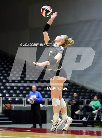 Thumbnail 1 in Randall vs. Salado (UIL 4A Volleyball Semifinal) photogallery.