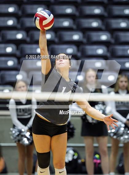 Thumbnail 2 in Randall vs. Salado (UIL 4A Volleyball Semifinal) photogallery.