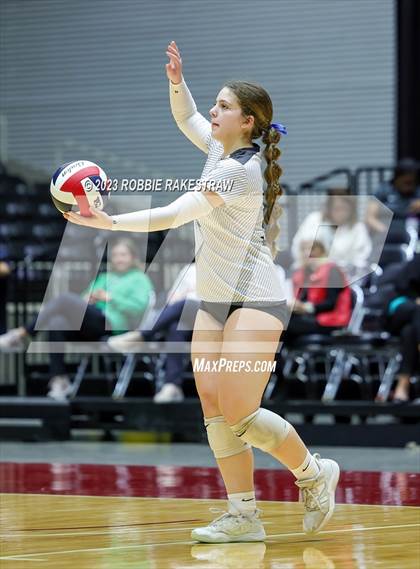 Thumbnail 3 in Randall vs. Salado (UIL 4A Volleyball Semifinal) photogallery.