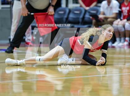 Thumbnail 2 in Randall vs. Salado (UIL 4A Volleyball Semifinal) photogallery.