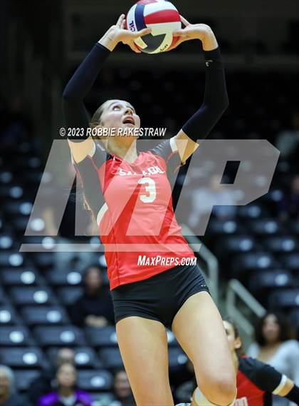 Thumbnail 2 in Randall vs. Salado (UIL 4A Volleyball Semifinal) photogallery.