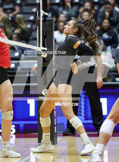 Thumbnail 2 in Randall vs. Salado (UIL 4A Volleyball Semifinal) photogallery.