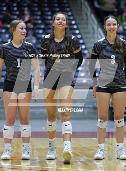 Thumbnail 3 in Randall vs. Salado (UIL 4A Volleyball Semifinal) photogallery.