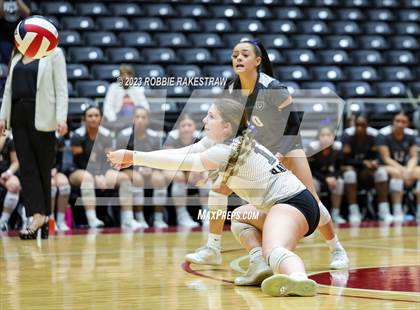 Thumbnail 3 in Randall vs. Salado (UIL 4A Volleyball Semifinal) photogallery.