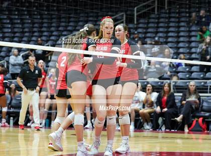 Thumbnail 3 in Randall vs. Salado (UIL 4A Volleyball Semifinal) photogallery.