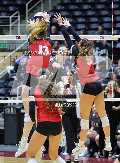 Thumbnail 1 in Randall vs. Salado (UIL 4A Volleyball Semifinal) photogallery.