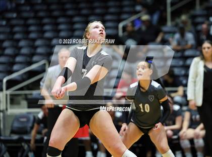 Thumbnail 3 in Randall vs. Salado (UIL 4A Volleyball Semifinal) photogallery.