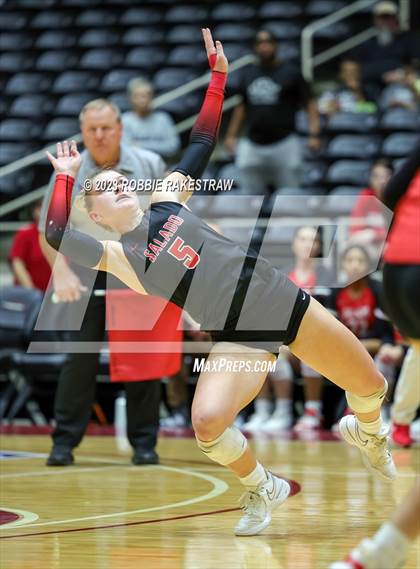 Thumbnail 1 in Randall vs. Salado (UIL 4A Volleyball Semifinal) photogallery.