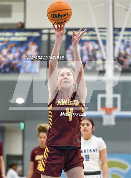 Thumbnail 1 in Windsor @ Greeley West photogallery.