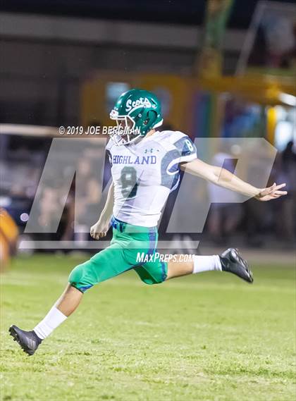 Thumbnail 1 in Highland @ Shafter photogallery.