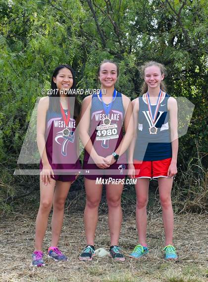 Thumbnail 1 in TCAF State Cross Country Championships photogallery.