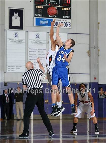 Thumbnail 1 in Analy vs. Foothill (St. Hope Elite Classic) photogallery.