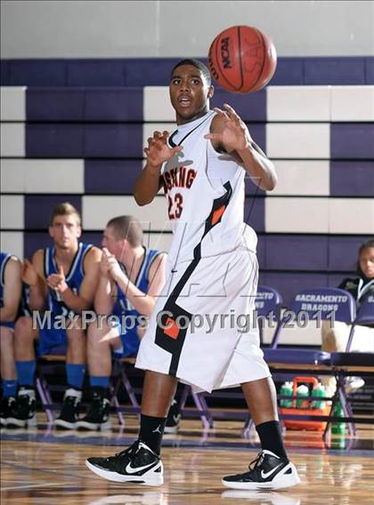 Thumbnail 3 in Analy vs. Foothill (St. Hope Elite Classic) photogallery.
