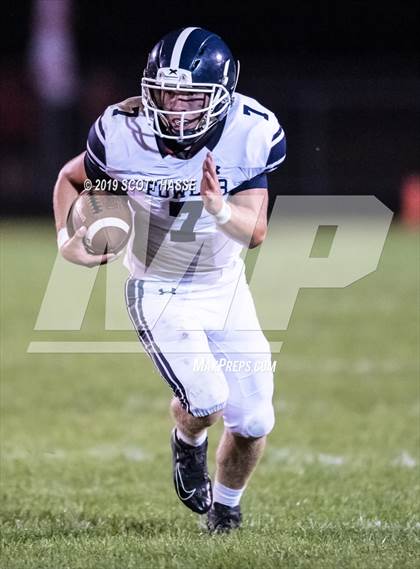Thumbnail 1 in Laingsburg vs. Fowler photogallery.