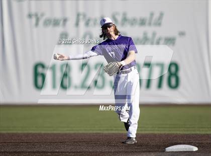 Thumbnail 2 in Quincy vs Collinsville (GCS Stadium) photogallery.