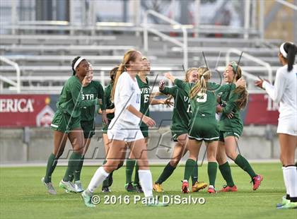 Thumbnail 2 in Mountain Vista vs. Grandview (CHSAA 5A Final) photogallery.